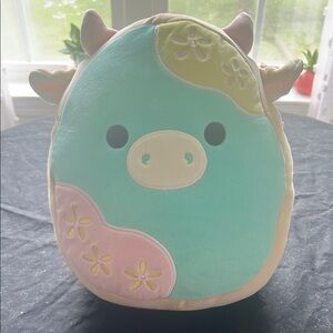 Squishmallows Cornelius the cookie cow